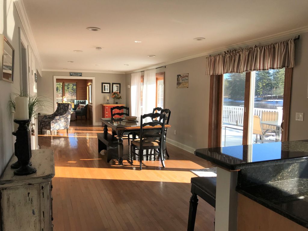 Waterfront Lake House on Ossipee Lake in Ossipee New Hampshire